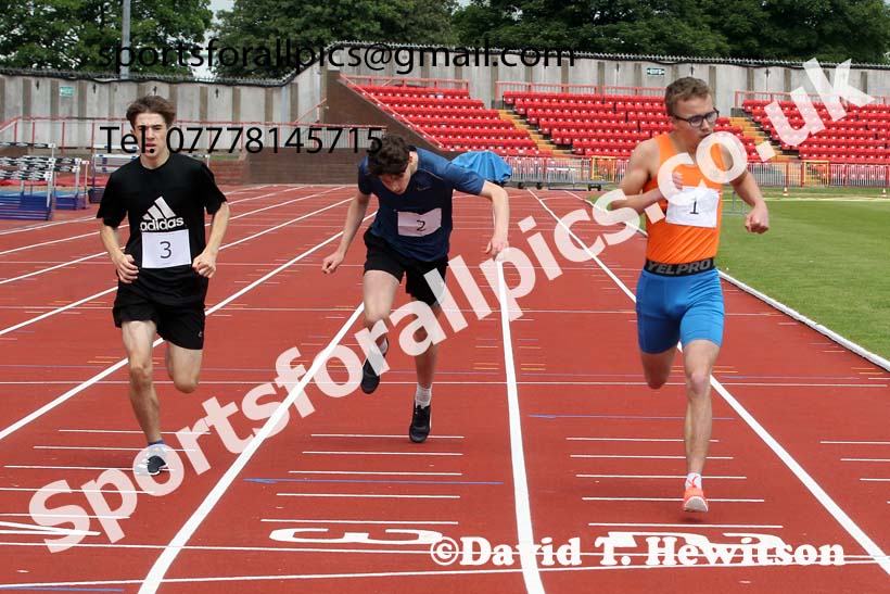 400 metres, 2021 Northumberland, Durham and Cleveland Schools. Photo: David T. Hewitson/Sports for All Pics